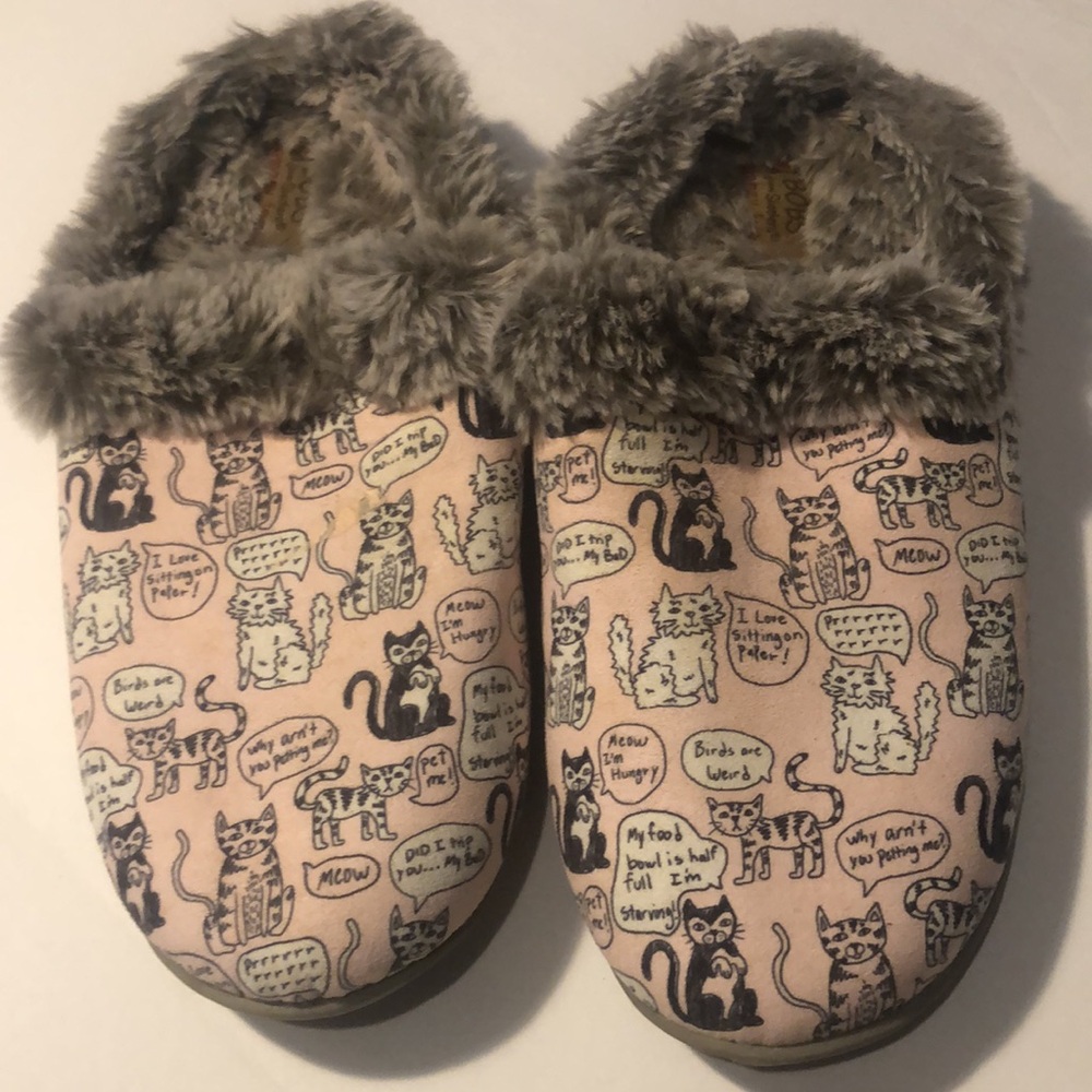 Woman’s rare fur fall  pink gray cat slippers